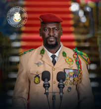 العقيد مامادي دومبويا: الرئيس الانتقالي لغينيا كوناكري 