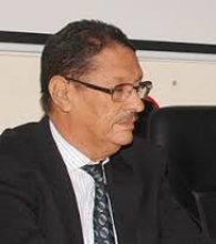الخبير الدستوري والرئيس السابق لجامعة نواكشوط محمد ولد خباز