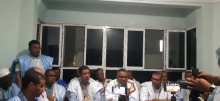 قادة حزب الــإنصاف الليلة البارحة في الـإجتماع المنعقد بمقر الحزب في نواديبو/ الأخبار