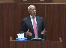 وزير الدفاع حننا سيدي حننا خلال حديثه أمام البرلمان
