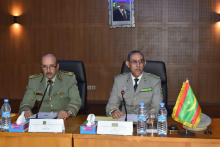 القائدان العسكريان الموريتاني والجزائري خلال الاجتماع اليوم بنواكشوط