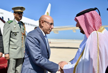 الرئيس محمد ولد الغزواني بعيد وصوله إلى الدوحة اليوم السبت