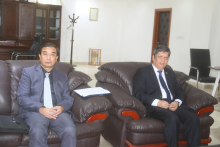 السفير الصيني في موريتانيا لي بيجين خلال لقائه اليوم مع وزير الزراعة امم بيباته