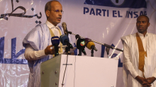 رئيس حزب الإنصاف الحاكم في موريتانيا محمد ماء العينين أييه خلال خطابه الليلة (الأخبار)