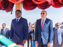 الرئيسان الموريتاني محمد ولد الغزواني، والتوغولي فور ماكاسينكبي في مطار نواكشوط اليوم