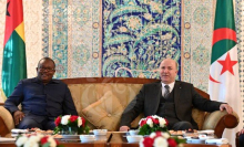 الرئيس البيساو غيني عمارو سيسوكو إمبالو ورئيس الحكومة الجزائرية أيمن عبد الرحمن