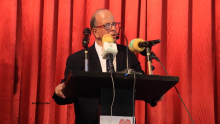 رئيس المركز الثقافي المغربي سعيد الجوهري خلال خطابه في افتتاح المحاضرة (الأخبار)