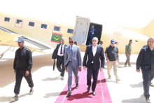 الرئيس محمد ولد الغزواني في مطار نواكشوط خلال عودته من مدينة بوكي بولاية البراكنة