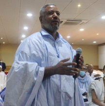 عمدة تيارت ورئيس رابطة عمد نواكشوط أحمد ولد علي خلال مداخلة له في الورشة