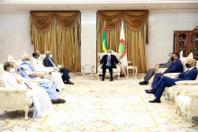الرئيس محمد ولد الغزواني خلال لقائه اليوم مع رؤساء أحزاب موالية ومعارضة ممثلين في البرلمان (وما)