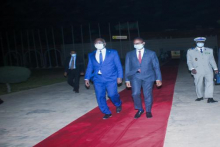 الوزير الأول محمد ولد بلال في مطار نواكشوط مغادرا إلى الإمارات (وما)