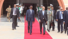 الرئيس محمد ولد الغزواني في مطار نواكشوط متوجها إلى مالابو (وما)