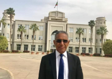 د. إزيد بيه ولد محمد محمود: أستاذ بجامعة نواكشوط العصرية 
