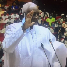 باه نداو: الرئيس الانتقالي الجديد في مالي لدى أدائه اليمين