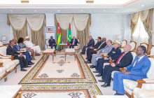 الرئيسان الموريتاني محمد ولد الغزواني، والتوغولي فور ماكاسينكبي خلال مباحثاتهما اليوم في القصر الرئاسي