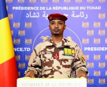الجنرال محمد إدريس ديبي: رئيس المجلس العسكري الحاكم في اتشاد 