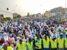 جانب من مسيرة المعارضة الموريتانية مساء اليوم للمطالبة بإعادة الانتخابات (الأخبار)