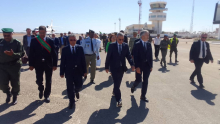 لحظة وصول وزير الداخلية الإسباني والموريتاني إلى مطار نواذيبو الدولي / الأخبار