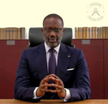 تيجان تيام: رئيس الحزب الديمقراطي الإيفواري 