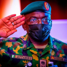 قائد الجيش النيجيري الراحل الجنرال إبراهيم أتاهيرو